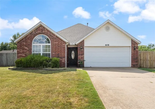 1st image of 606 Emerald St, Lowell, AR 72745 | MLS# 1358548