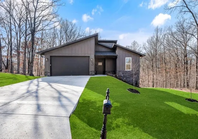 Photo 1 of Single family home for sale at 3 Celtic Dr, Bella Vista, AR 72714 | MLS# 1358594 | Listing updated on 2026-08-24