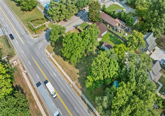 13th image of 1418 College Ave, Fayetteville, AR 72701 | MLS# 1358617