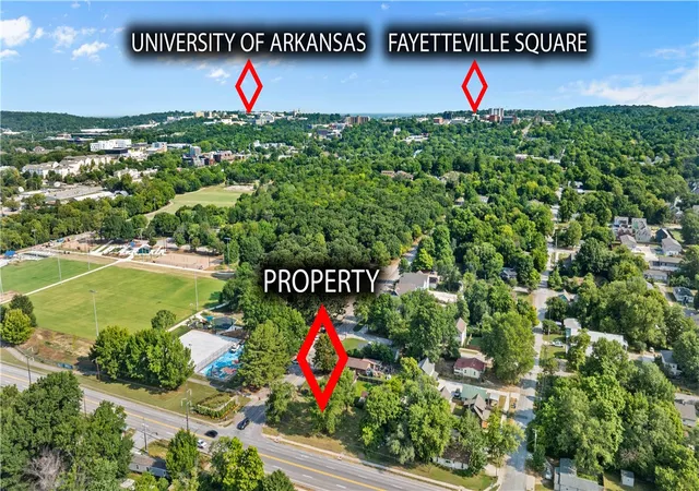 1st image of 1418 College Ave, Fayetteville, AR 72701 | MLS# 1358617