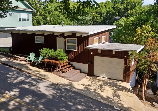 1st image of 51 Mountain St, Eureka Springs, AR 72632 | MLS# 1358469