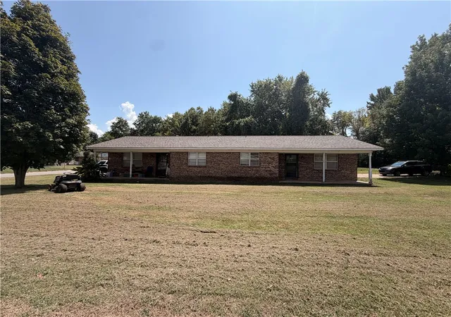 1st image of 1000 & 1002 E Poplar St, Clarksville, AR 72830 | MLS# 1358683