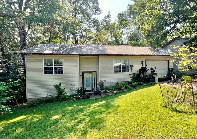 Photo 3 of Single family home for sale at 107 Jay Ln, Eureka Springs, AR 72632 | MLS# 1358715 | Listing updated on 2026-08-13