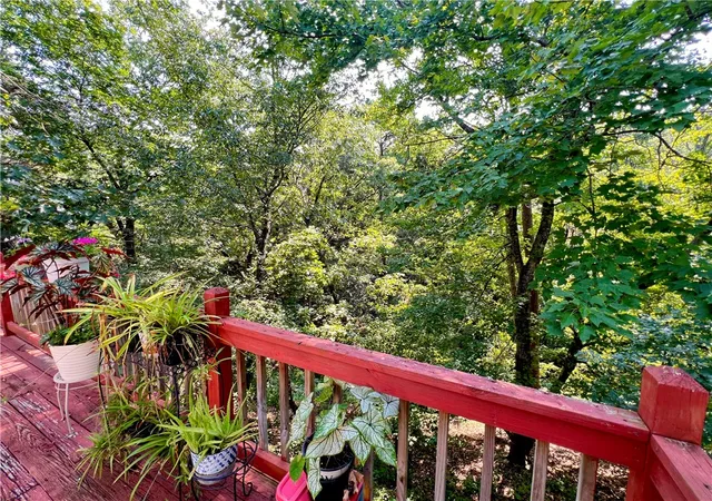 Photo 3 of Sale Pending at 107 Jay Ln, Eureka Springs, AR 72632 | MLS# 1358715 | Listing updated on 2026-10-05