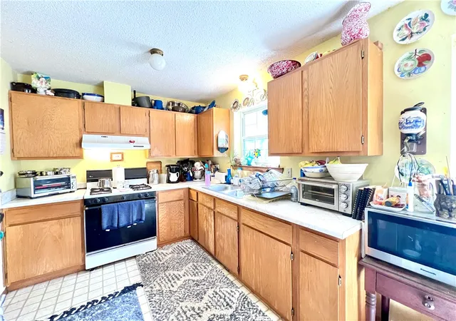 Photo 4 of Sale Pending at 107 Jay Ln, Eureka Springs, AR 72632 | MLS# 1358715 | Listing updated on 2026-10-05
