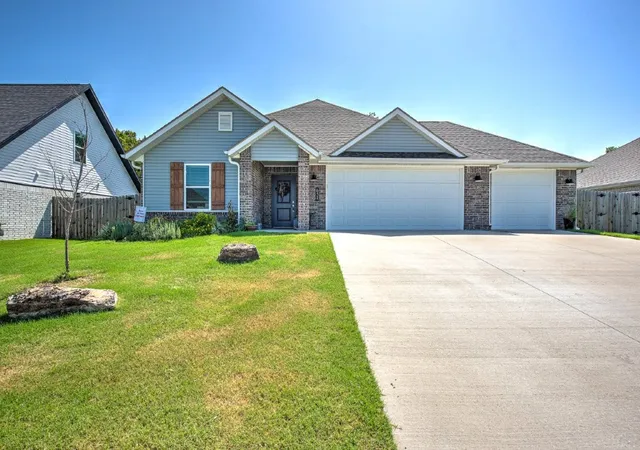 1st image of 631 Hayden James St, Prairie Grove, AR 72753 | MLS# 1358694