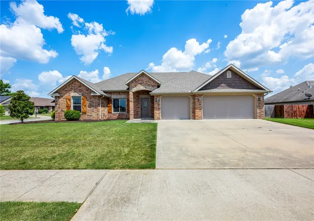 1st image of 952 Stone St, Cave Springs, AR 72718 | MLS# 1358438