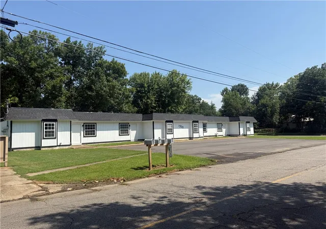 Photo 3 of House for sale at 1300-1306 N Greenwich Ave, Russellville, AR 72801 | MLS# 1358758 | Listing updated on 2026-08-13
