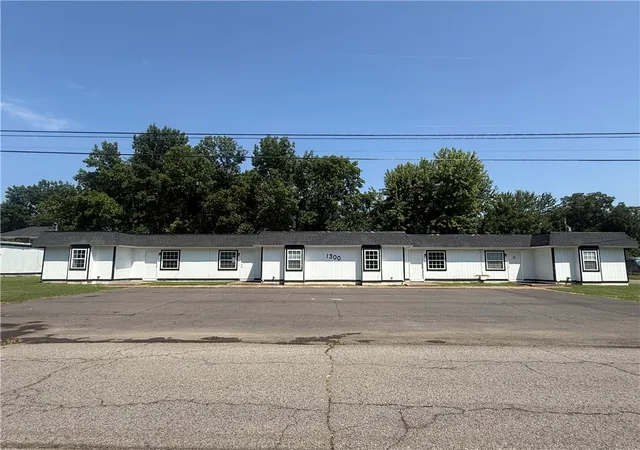 Photo 4 of House for sale at 1300-1306 N Greenwich Ave, Russellville, AR 72801 | MLS# 1358758 | Listing updated on 2026-08-13