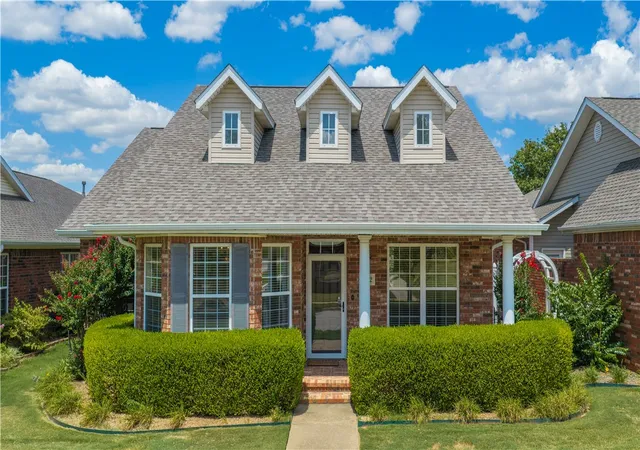 Photo 1 of Single family home for sale at 6872 Young Farm Ave, Springdale, AR 72762 | MLS# 1358613 | Listing updated on 2026-08-13