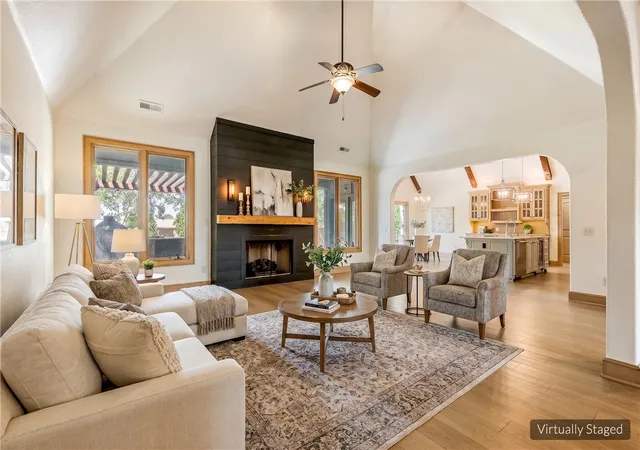 Photo 4 of Sale Pending at 3600 Champagne Ave, Bentonville, AR 72712 | MLS# 1358784 | Listing updated on 2026-08-26