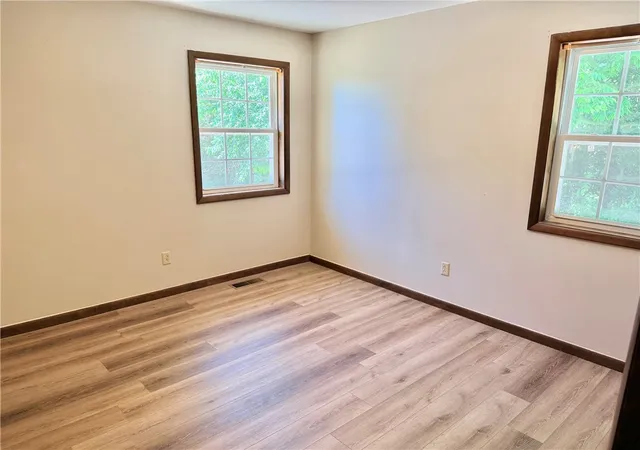 Photo 4 of Sale Pending at 118 Brewer St, Harrison, AR 72601 | MLS# 1358798 | Listing updated on 2026-08-17