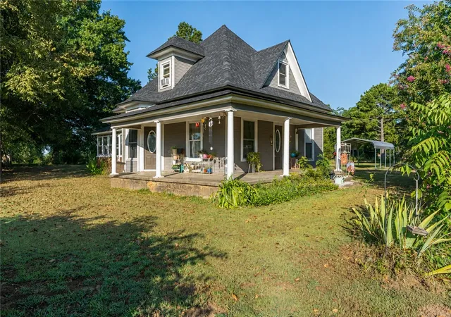 Photo 2 of Sale Pending at 1072 E Magazine St, Booneville, AR 72927 | MLS# 1358484 | Listing updated on 2026-09-16