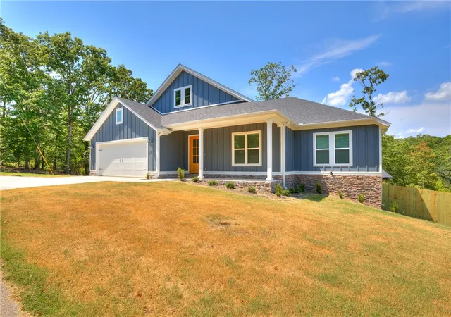 Photo 3 of Single family home for sale at 39 Selkirk Dr, Bella Vista, AR 72715 | MLS# 1358829 | Listing updated on 2026-08-14
