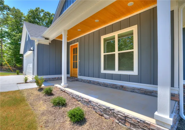 Photo 3 of Single family home for sale at 39 Selkirk Dr, Bella Vista, AR 72715 | MLS# 1358829 | Listing updated on 2026-08-14