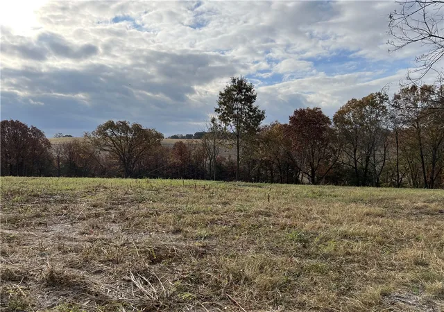 Photo 2 of House for sale at 2758 N Ctr Loop, Harrison, AR 72601 | MLS# 1358839 | Listing updated on 2026-08-14
