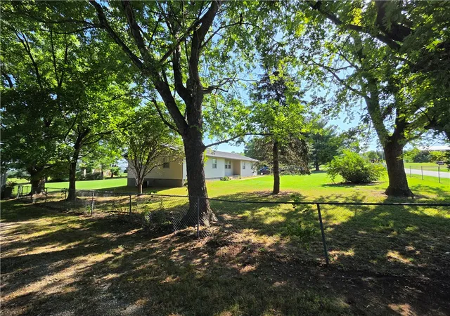 Photo 3 of Sale Pending at 87 Nichols St, Western Grove, AR 72685 | MLS# 1358900 | Listing updated on 2026-10-01
