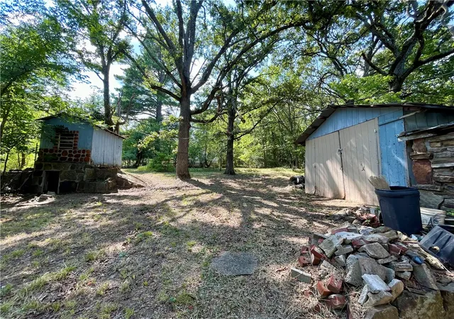 32nd image of 702 Edgewood Pl, Huntsville, AR 72740 | MLS# 1358838