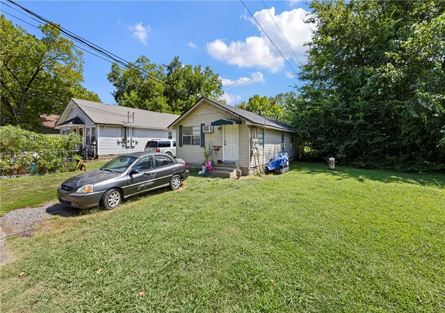 Photo 3 of House for sale at 220, E 222 224 & 226 J St, Russellville, AR 72801 | MLS# 1358992 | Listing updated on 2026-08-18