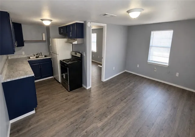 Photo 5 of House for sale at 220, E 222 224 & 226 J St, Russellville, AR 72801 | MLS# 1358992 | Listing updated on 2026-08-18