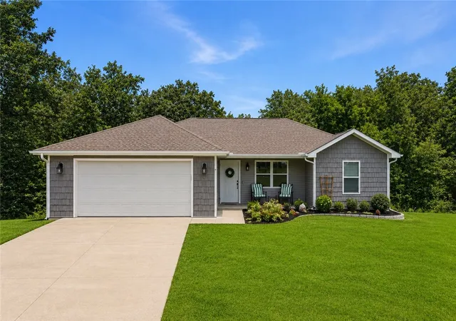 Photo 1 of Single family home for sale at 9 Hebrides Dr, Bella Vista, AR 72715 | MLS# 1358947 | Listing updated on 2026-08-17