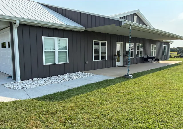 Photo 1 of Single family home for sale at 17169 N White Oak Ridge Rd, Pea Ridge, AR 72751 | MLS# 1359012 | Listing updated on 2026-08-17