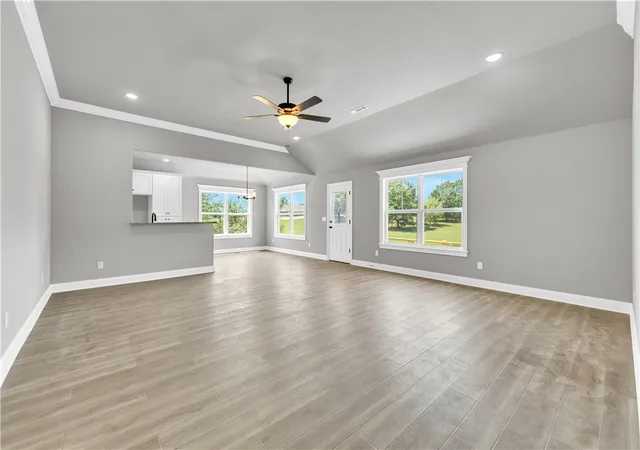 Photo 3 of Single family home for sale at 238 Lavona Ln, Huntsville, AR 72740 | MLS# 1359031 | Listing updated on 2026-08-16