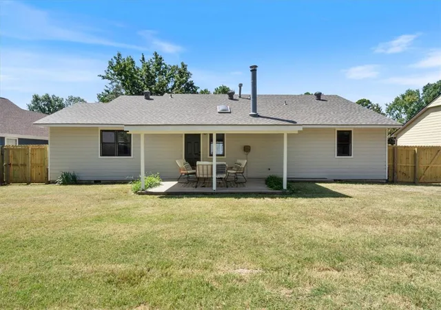 Photo 21 of Sale Pending at 203 Cordes Dr, Siloam Springs, AR 72761 | MLS# 1359016 | Listing updated on 2026-08-21