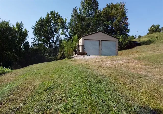 29th image of 116 Elm St, Lead Hill, AR 72644 | MLS# 1358925