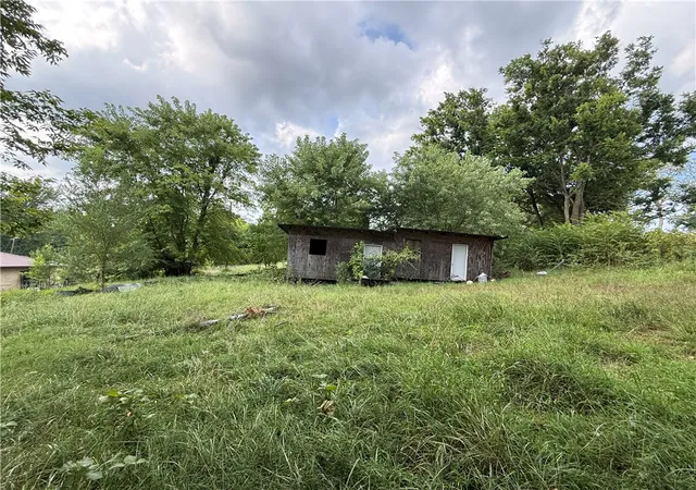 2nd image of 357 Crossbow Rd, Huntsville, AR 72740 | MLS# 1359095