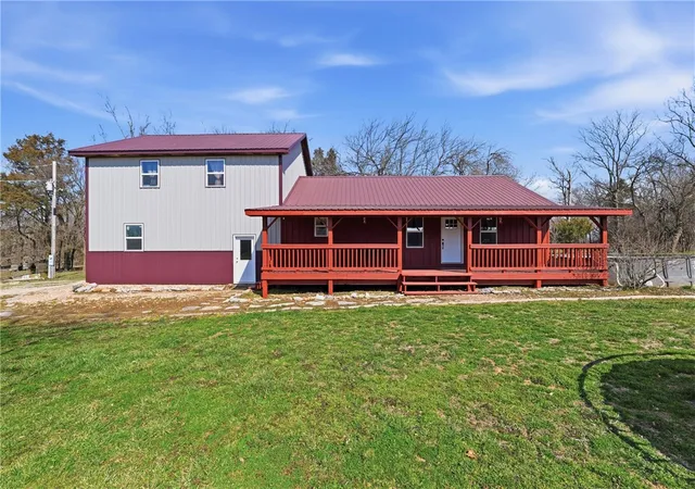 3rd image of 8586 Farm Road 2230, Cassville, MO 65625 | MLS# 1359088