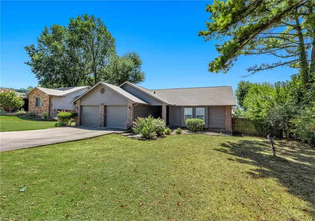 Photo 2 of Single family home for sale at 1102 Ne 2nd Street, Bentonville, AR 72712 | MLS# 1358923 | Listing updated on 2026-08-17