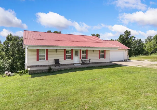 1st image of 1637 Grassy Gap Rd, Harrison, AR 72601 | MLS# 1359133