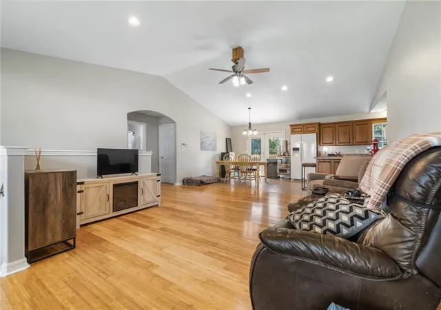 2nd image of 1637 Grassy Gap Rd, Harrison, AR 72601 | MLS# 1359133