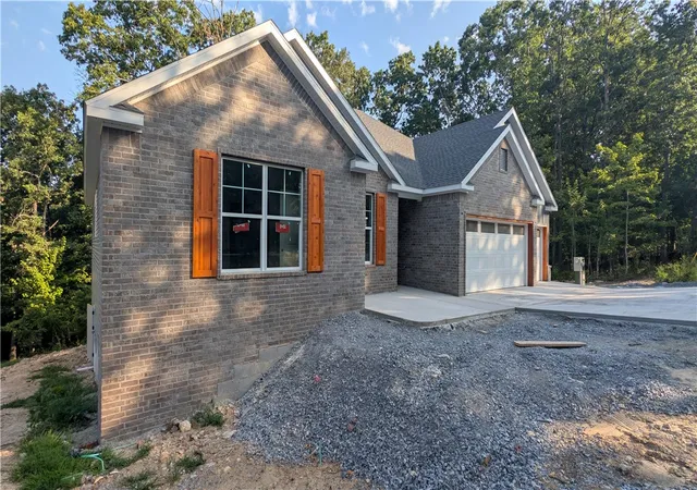 Photo 2 of Single family home for sale at 20 Radcliffe, Bella Vista, AR 72714 | MLS# 1358592 | Listing updated on 2026-08-17