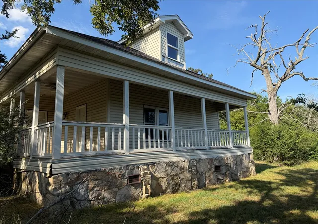 1st image of 15 First St, Calico Rock, AR 72519 | MLS# 1359159