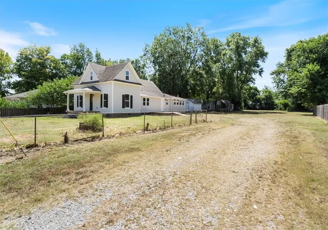 Photo 25 of Single family home for sale at 1112 E Harvard St, Siloam Springs, AR 72761 | MLS# 1359114 | Listing updated on 2026-08-18
