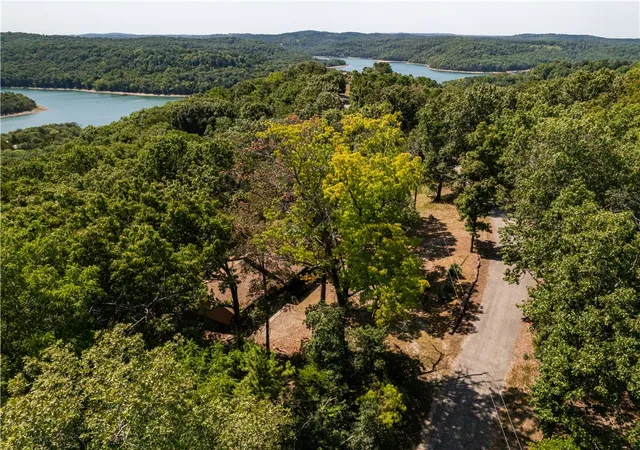 Photo 4 of Single family home for sale at 637 Highland Park Dr, Eureka Springs, AR 72631 | MLS# 1359116 | Listing updated on 2026-08-18