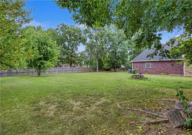 Photo 5 of Single family home for sale at 2104 Caribou Ln, Elm Springs, AR 72762 | MLS# 1359223 | Listing updated on 2026-08-19