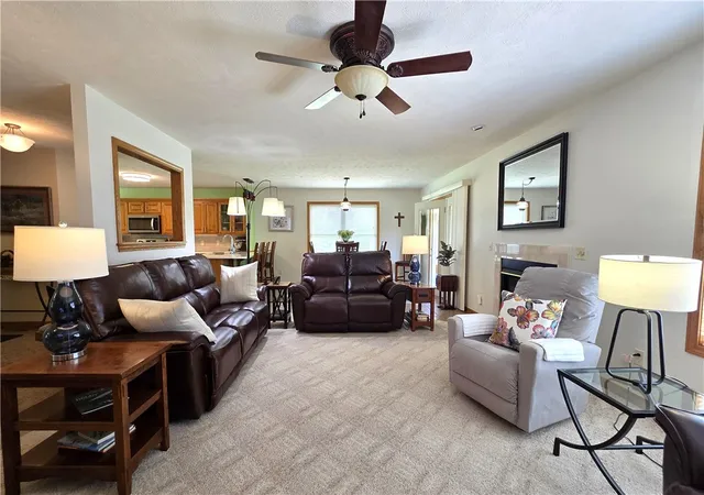 Photo 3 of Sale Pending at 3 Horseshoe Dr, Holiday Island, AR 72631 | MLS# 1359054 | Listing updated on 2026-08-18