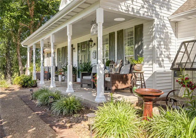 Photo 3 of Single family home for sale at 3401 Wingate Dr, Harrison, AR 72601 | MLS# 1359183 | Listing updated on 2026-08-19