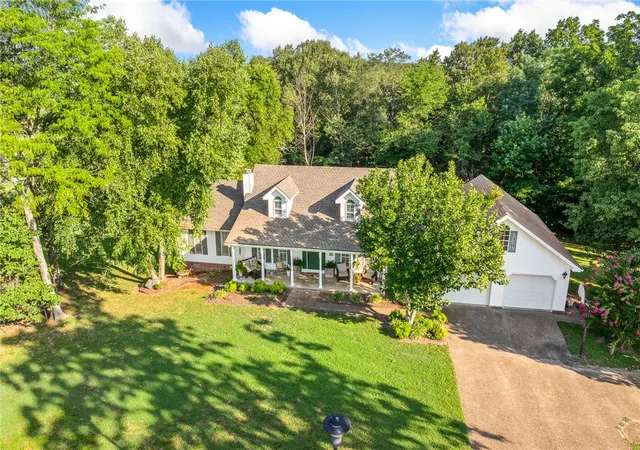 Photo 3 of Single family home for sale at 3401 Wingate Dr, Harrison, AR 72601 | MLS# 1359183 | Listing updated on 2026-10-06