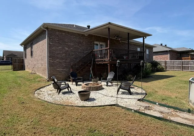 Photo 2 of Single family home for sale at 203 Ashford Dr, Russellville, AR 72802 | MLS# 1359029 | Listing updated on 2026-08-19
