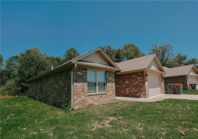 Photo 23 of Sale Pending at 804 S Pittsburg Ave, Russellville, AR 72802 | MLS# 1359321 | Listing updated on 2026-08-22