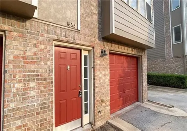 Photo 2 of Condo for sale at 1869 Scull Crk Dr, Fayetteville, AR 72703 | MLS# 1359371 | Listing updated on 2026-08-19