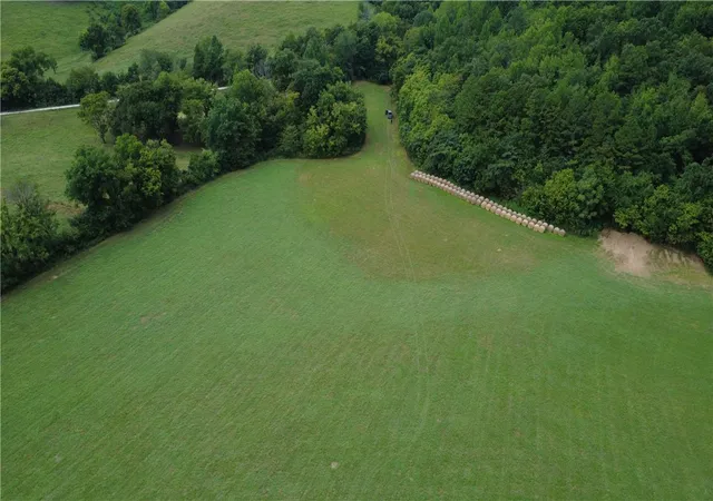 2nd image of 0000 Nc 6335, Mount Judea, AR 72655 | MLS# 1359405