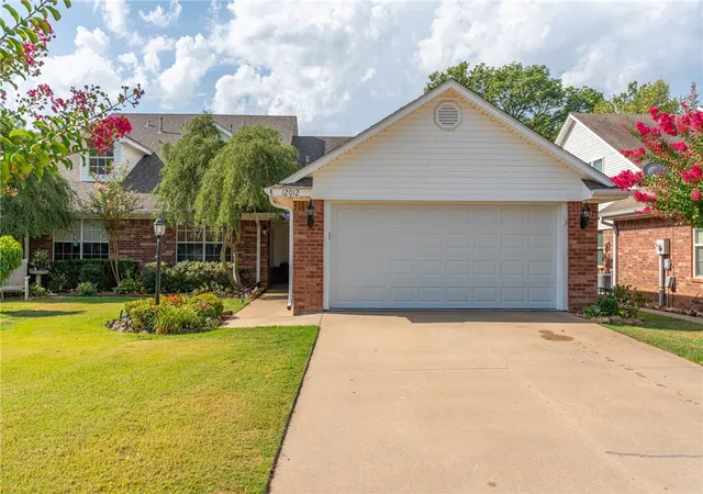 2nd image of 12012 Edgewater Rd, Fort Smith, AR 72903 | MLS# 1359394