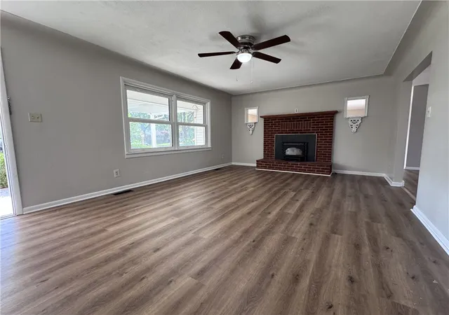 2nd image of 1024 Maple St, Mountain Home, AR 72653 | MLS# 1359400