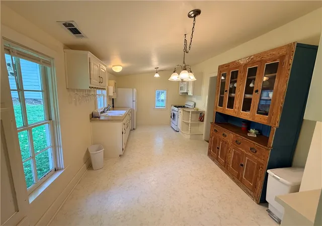 3rd image of 3150 Madison 3275 3150 Madison 3275, Huntsville, AR 72740 | MLS# 1359378