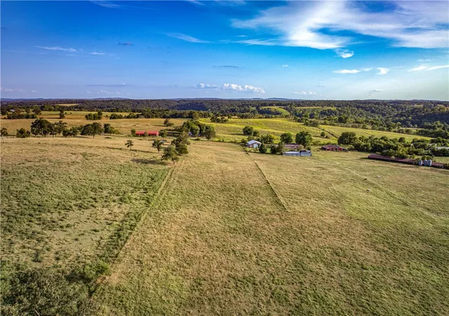 5th image of 275 Madison 8503, Huntsville, AR 72740 | MLS# 1359424
